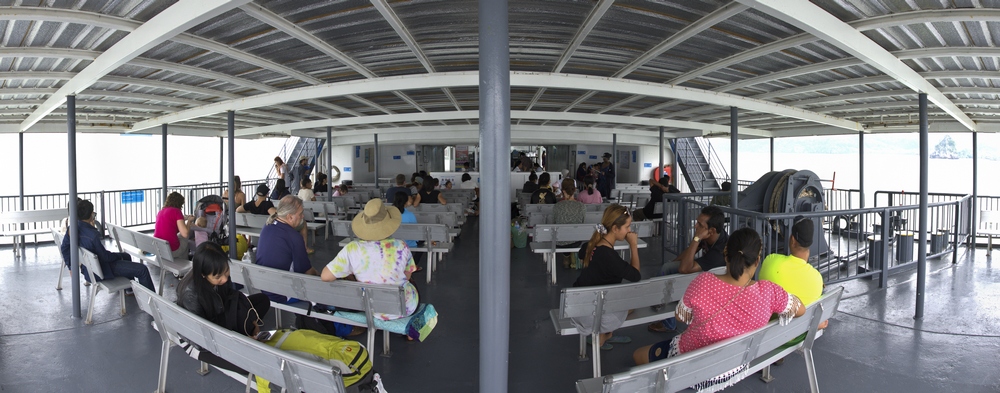 Wintering_in_Samui_with_a_child_ferry