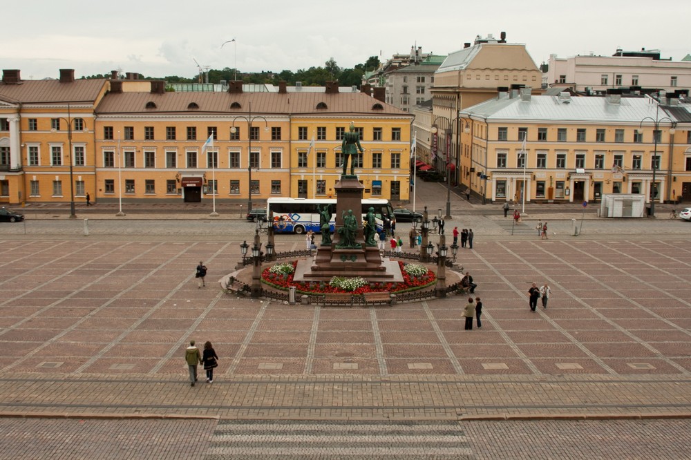 Helsinki square and monument