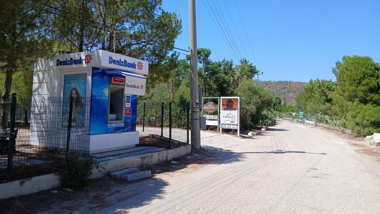 ATM Denizbank Chirali