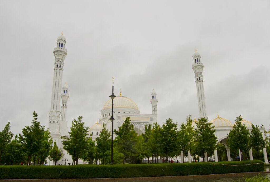 Вдоль Кавказского хребта в поисках самого-самого