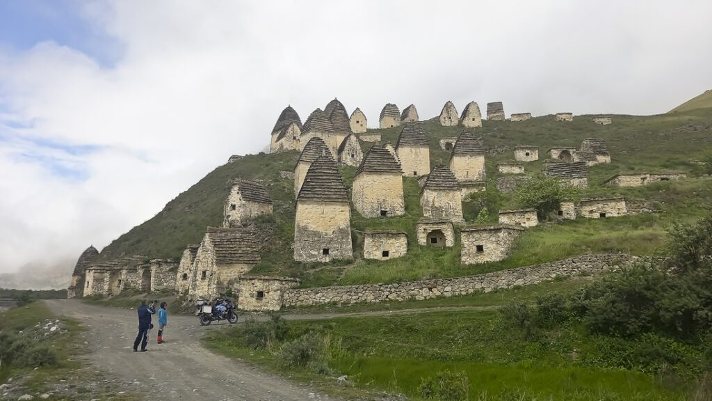 Вдоль Кавказского хребта в поисках самого-самого