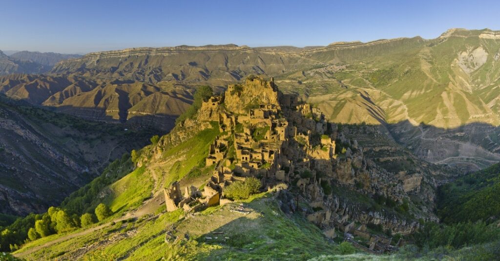 Вдоль Кавказского хребта в поисках самого-самого