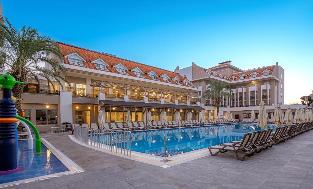 Side Story Resort 2026