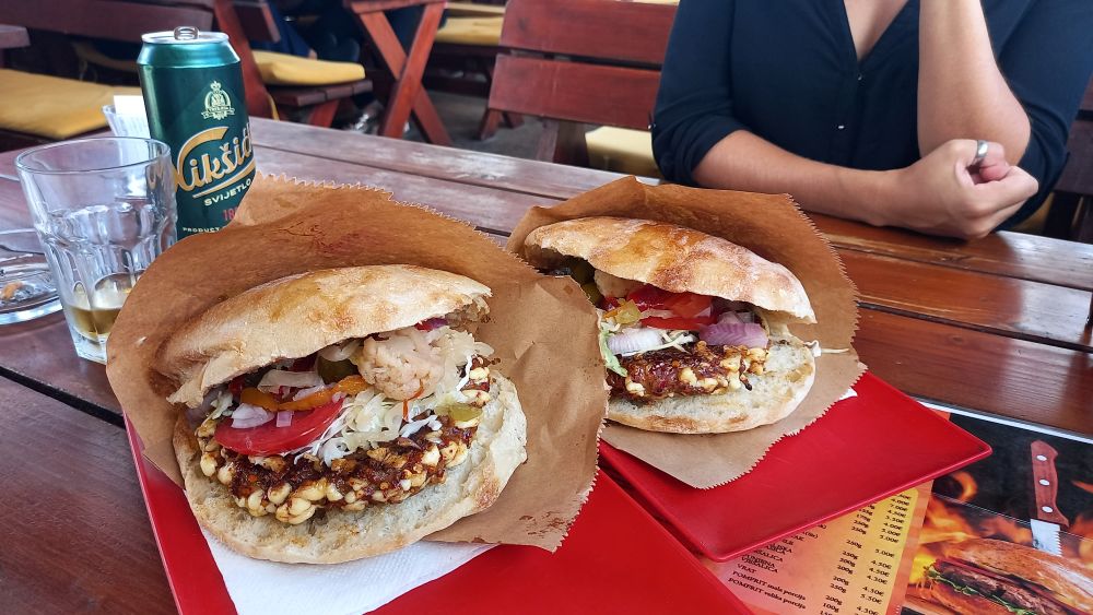 Pljeskavica in Montenegro