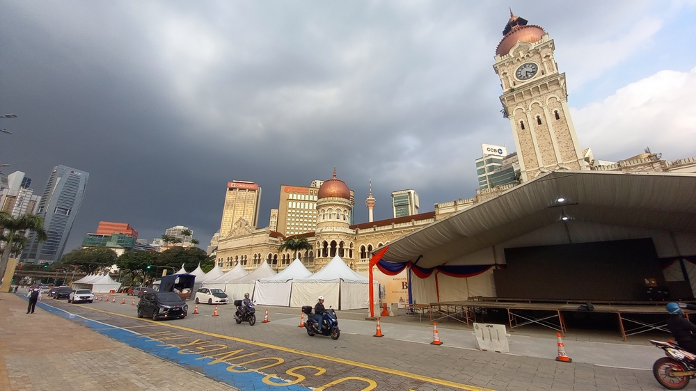 Rain is coming in Kuala Lumpur